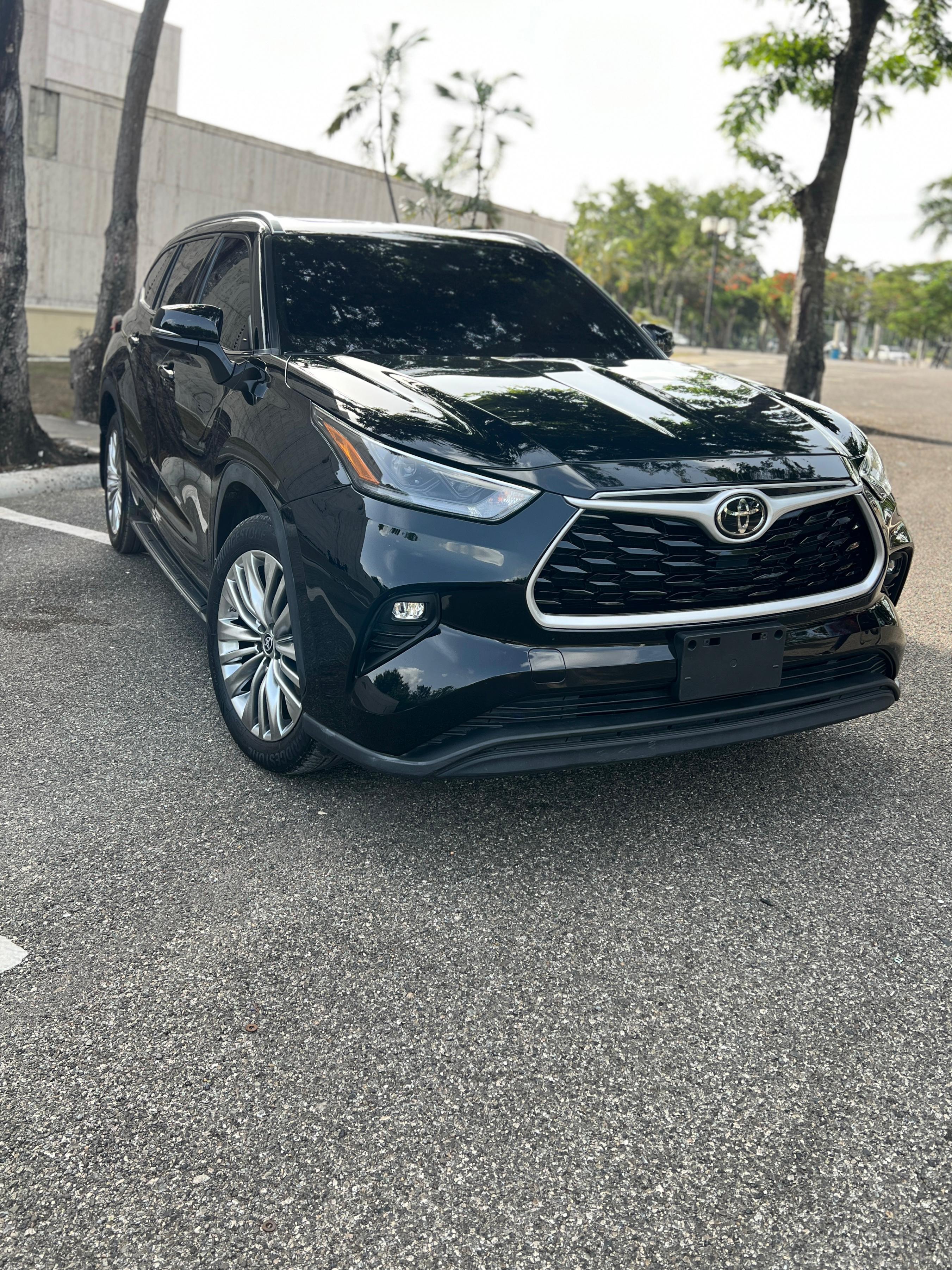 TOYOTA HIGHLANDER 2021